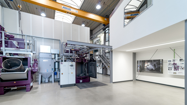 Blick in das Technikum bei AGTOS